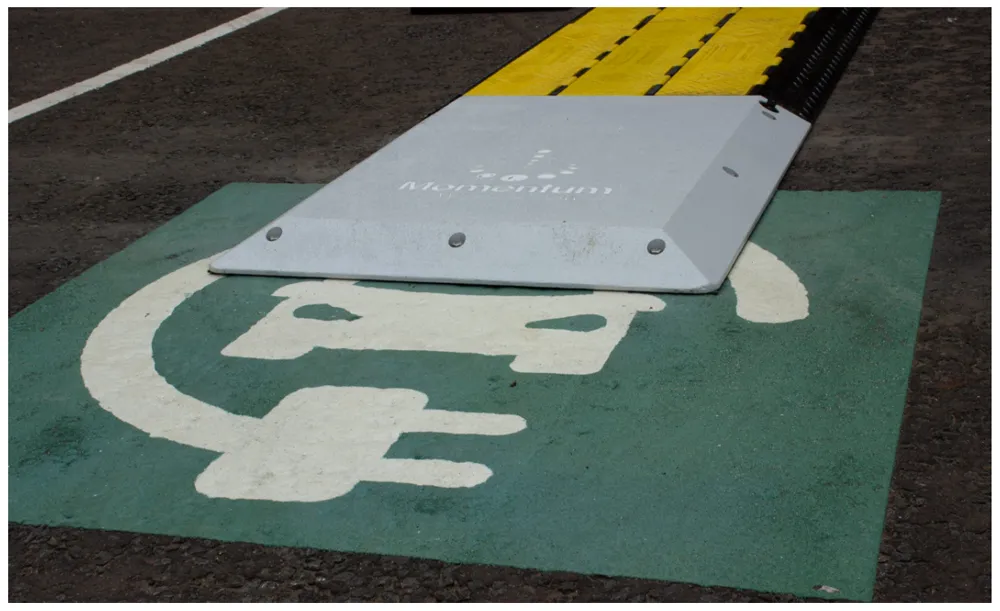 Wireless Commercial Vehicle Charging Hub at Tyseley Energy Park - Feasibility Study